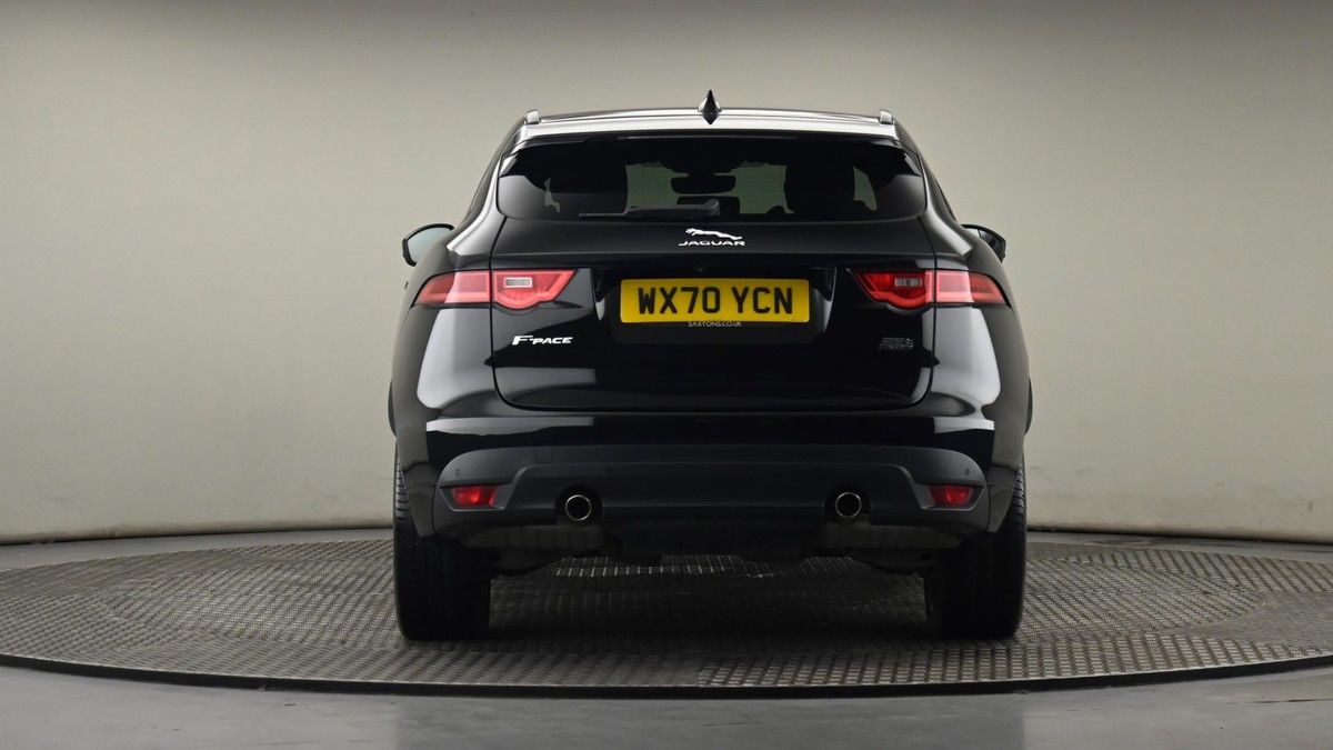Jaguar F-PACE Image 25