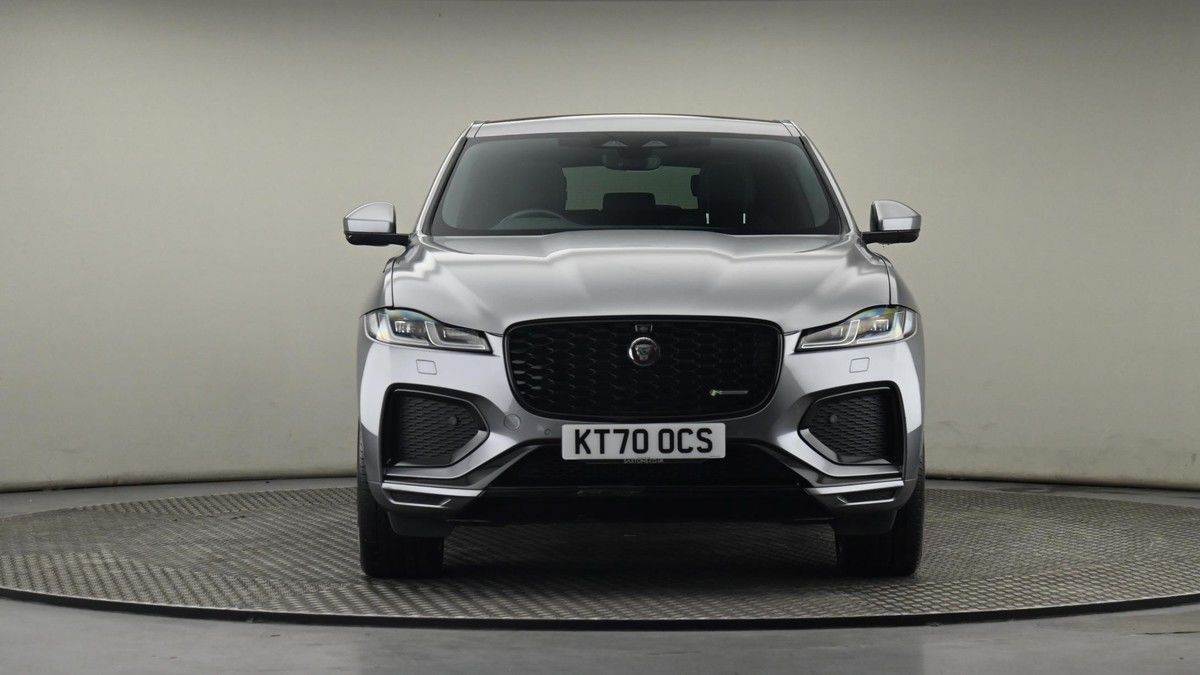 Jaguar F-PACE Image 21
