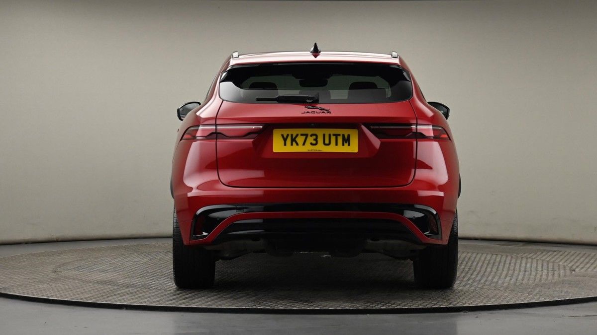 Jaguar F-PACE Image 25