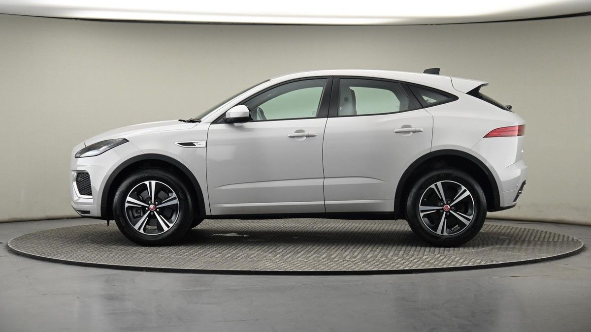 Jaguar E-PACE Image 23
