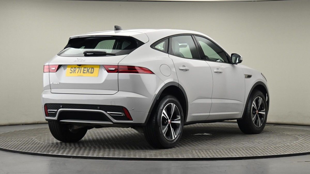Jaguar E-PACE Image 26