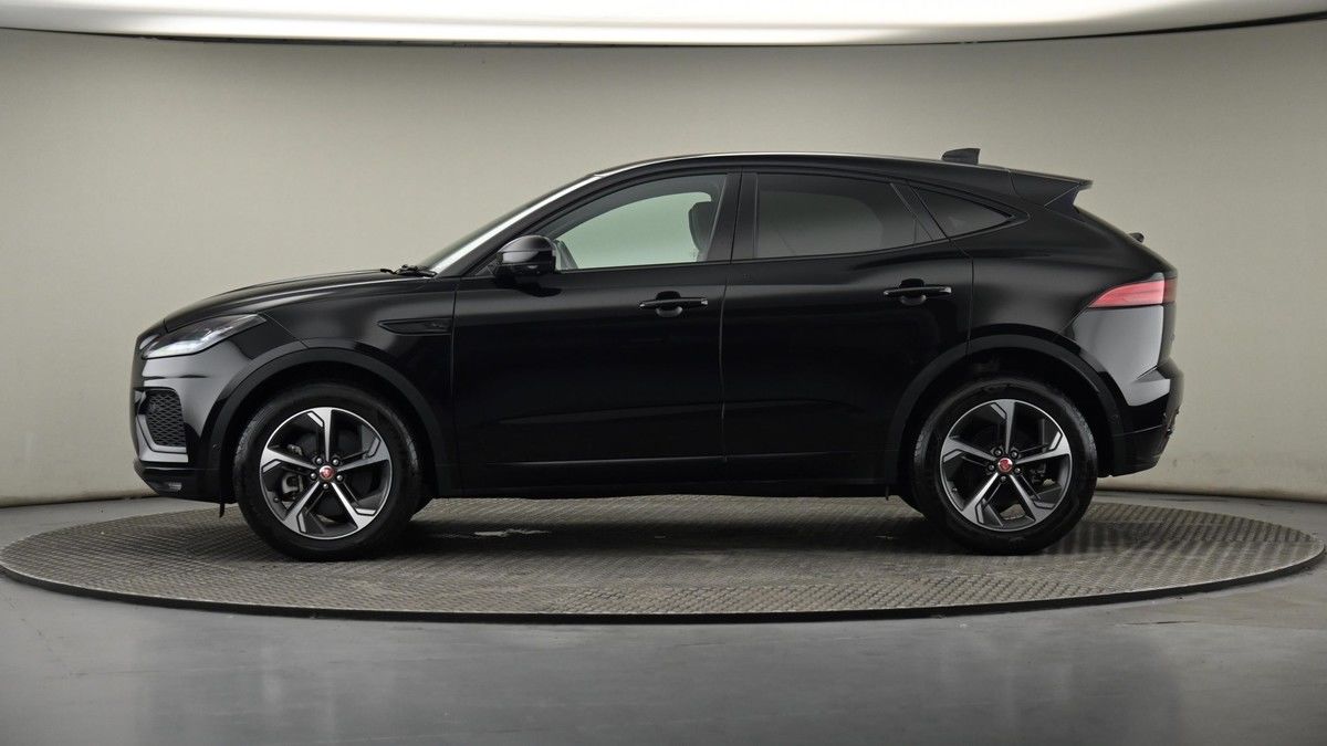 Jaguar E-PACE Image 22