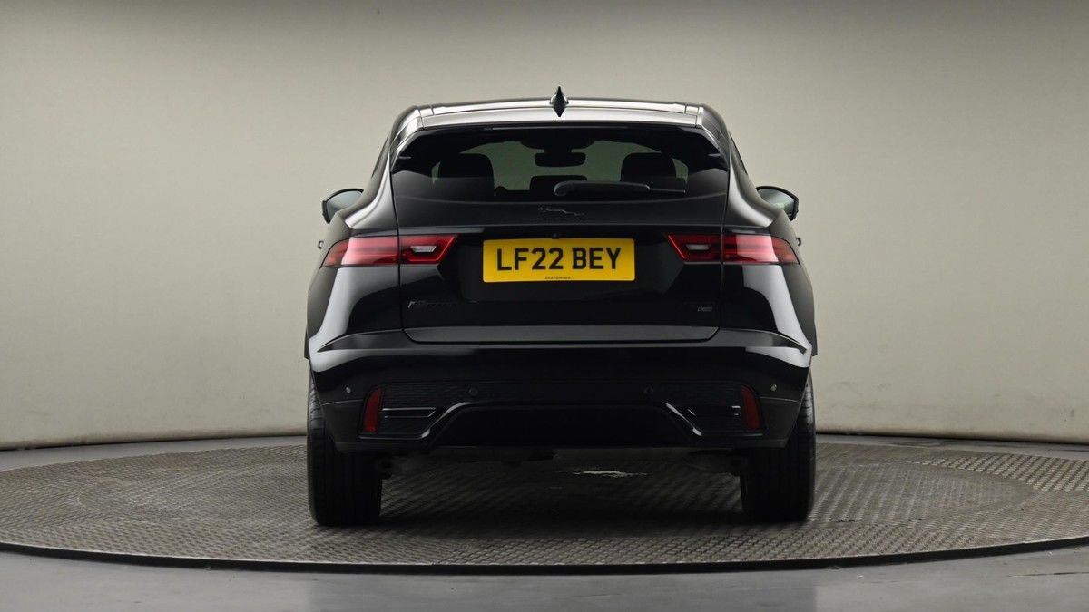 Jaguar E-PACE Image 24