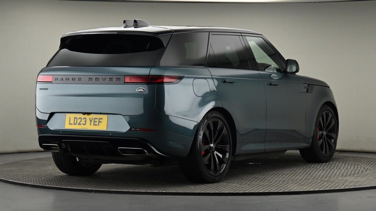 Land Rover Range Rover Sport Image 26