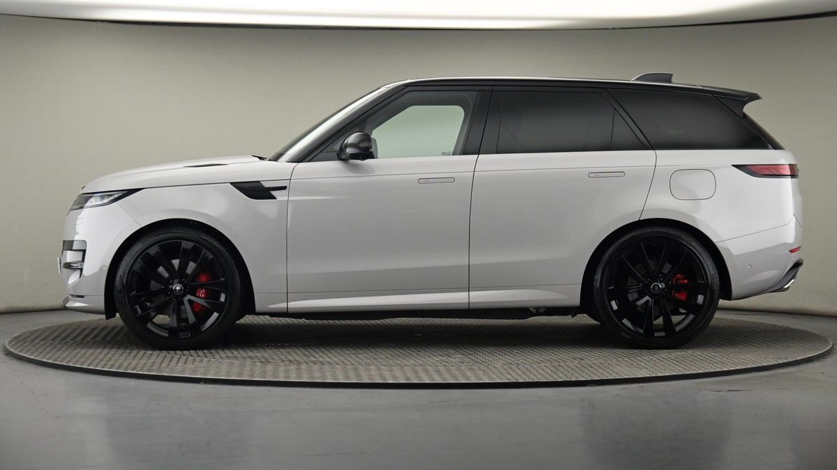 Land Rover Range Rover Sport Image 23