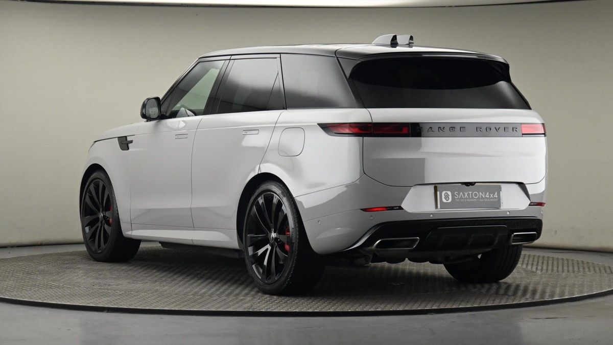 Land Rover Range Rover Sport Image 24