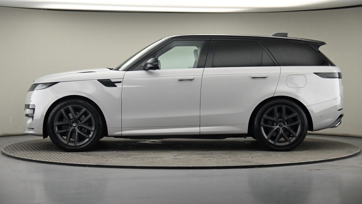 Land Rover Range Rover Sport Image 23