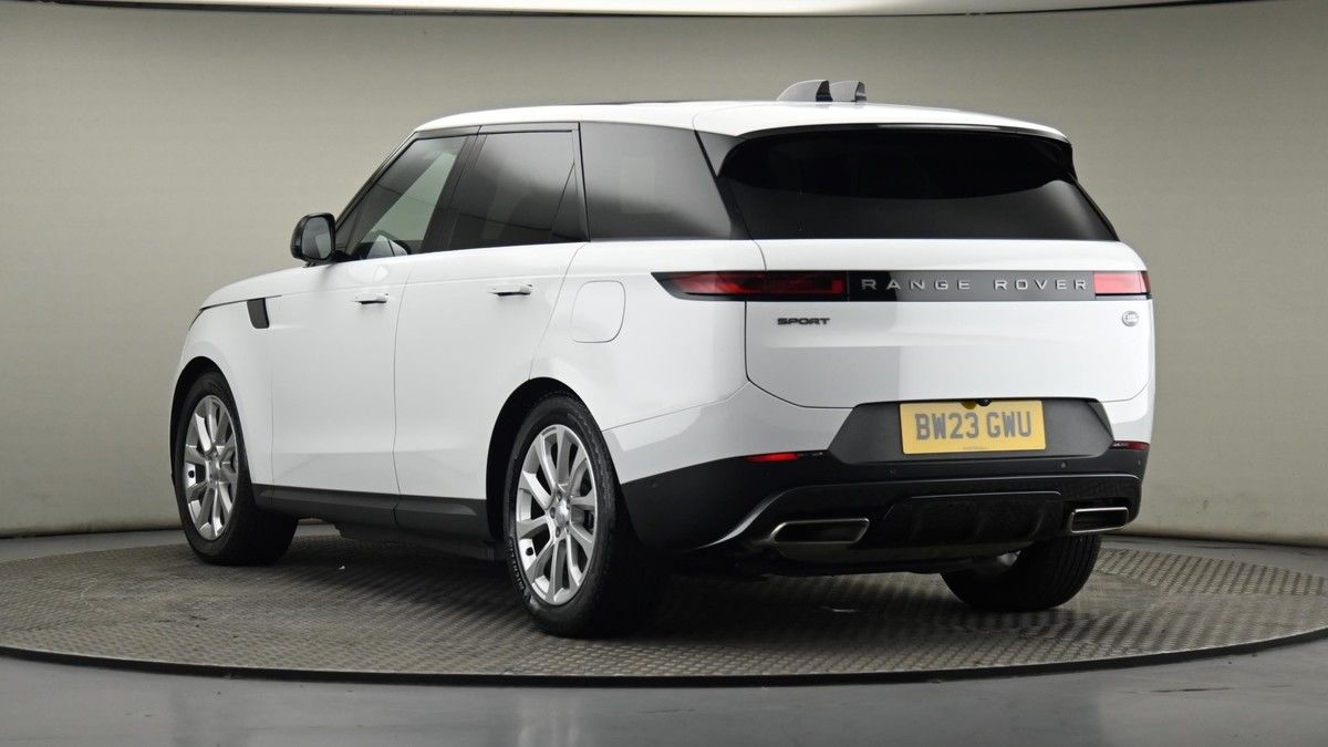 Land Rover Range Rover Sport Image 24