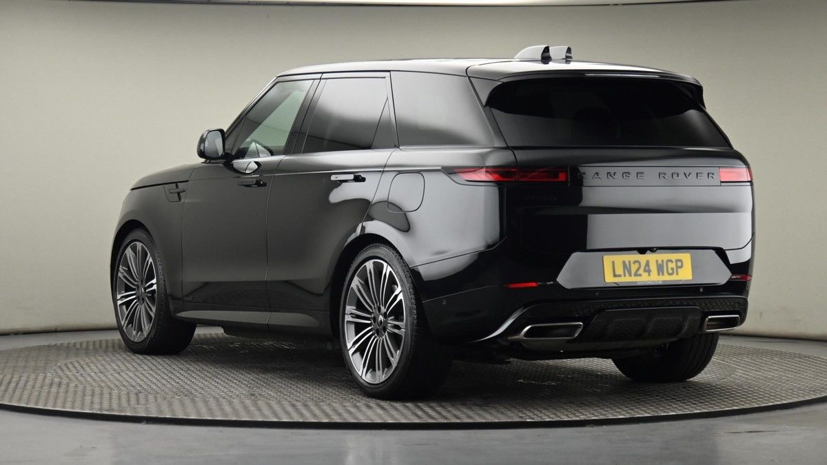 Land Rover Range Rover Sport Image 24