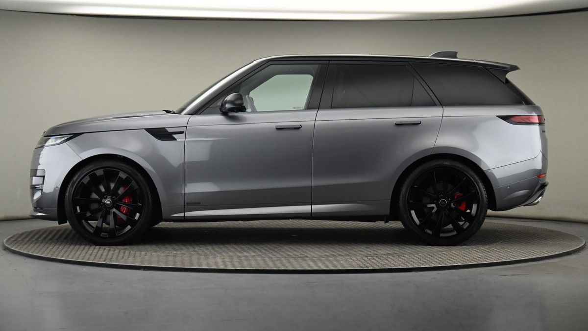 Land Rover Range Rover Sport Image 23