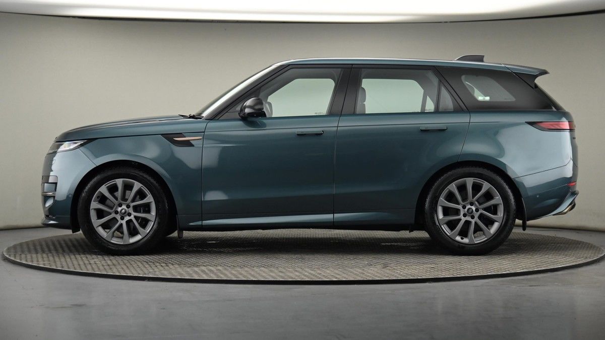 Land Rover Range Rover Sport Image 23