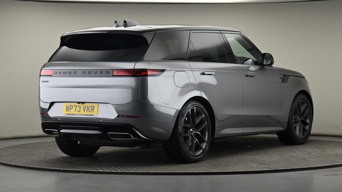 Land Rover Range Rover Sport Image 26