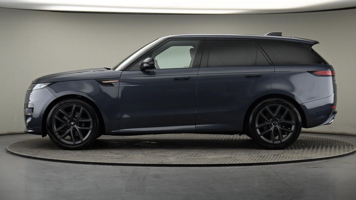 Land Rover Range Rover Sport Image 23