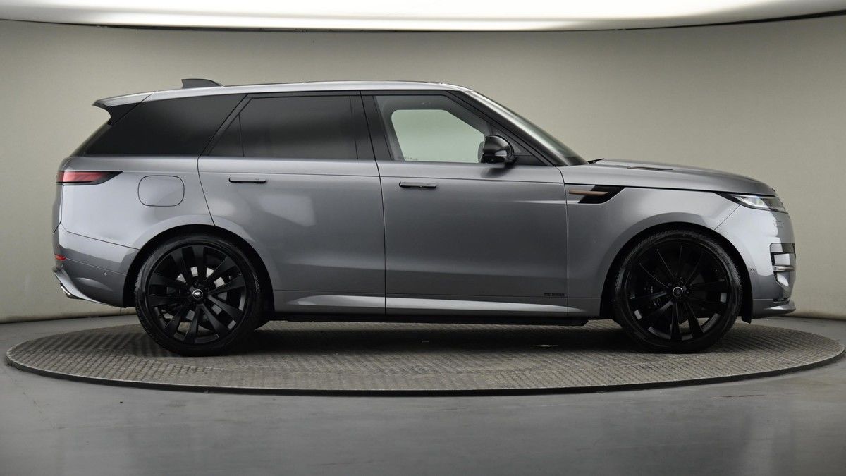 Land Rover Range Rover Sport Image 27
