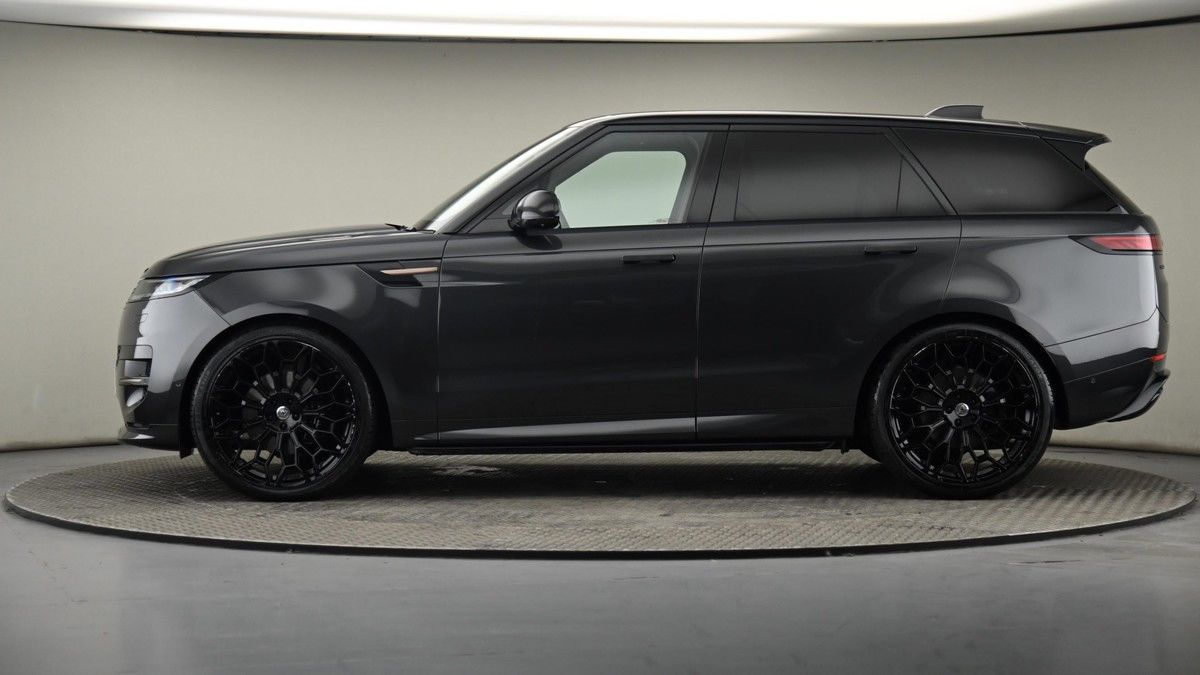Land Rover Range Rover Sport Urban Image 23