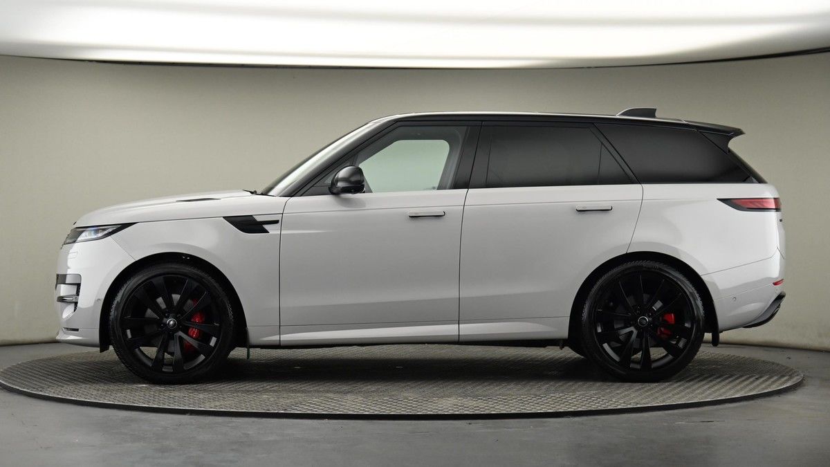 Land Rover Range Rover Sport Image 23