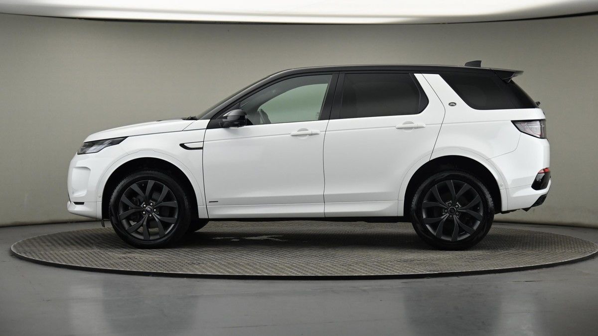 Land Rover Discovery Sport Image 23