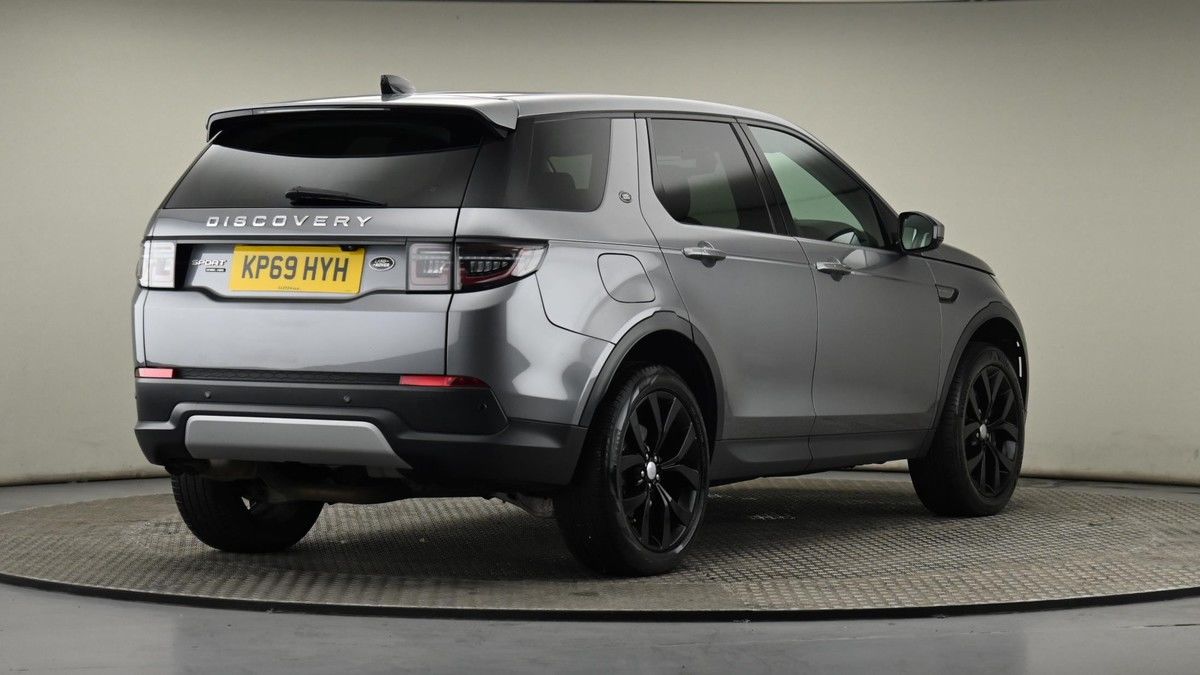 Land Rover Discovery Sport Image 52