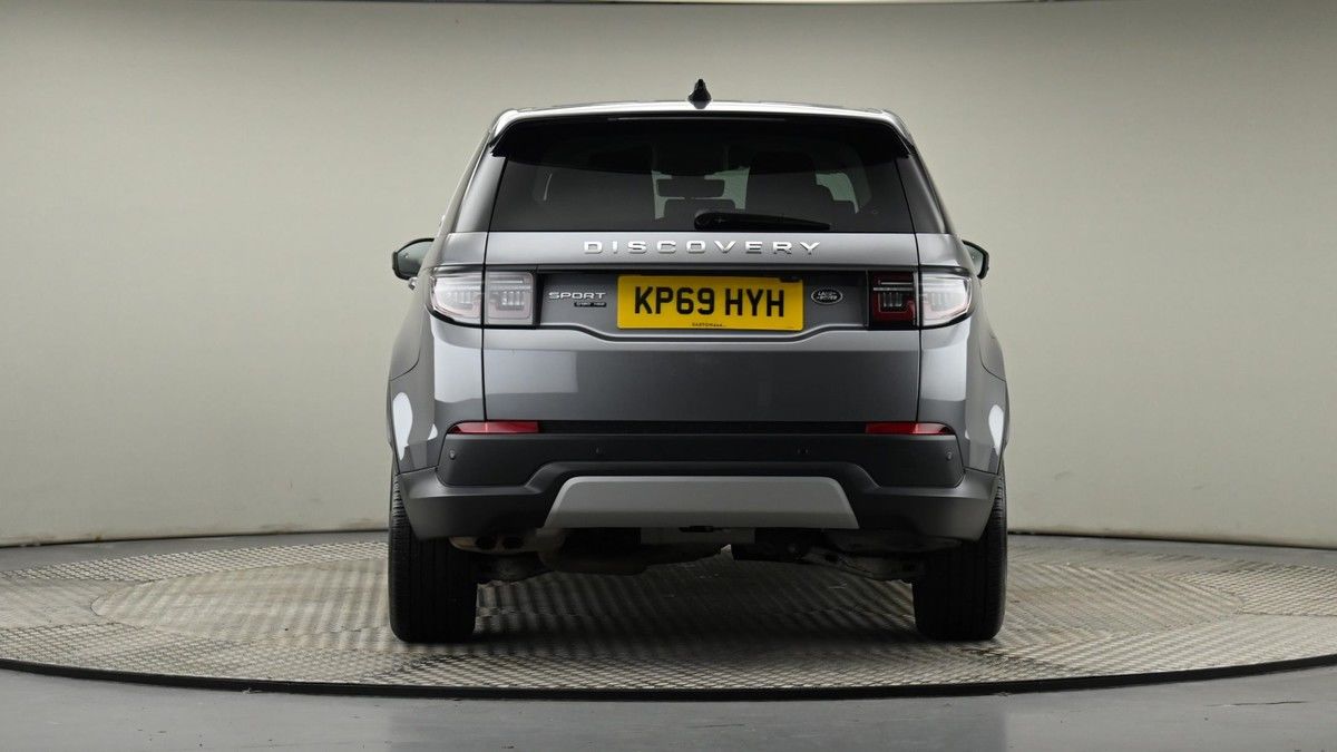 Land Rover Discovery Sport Image 49