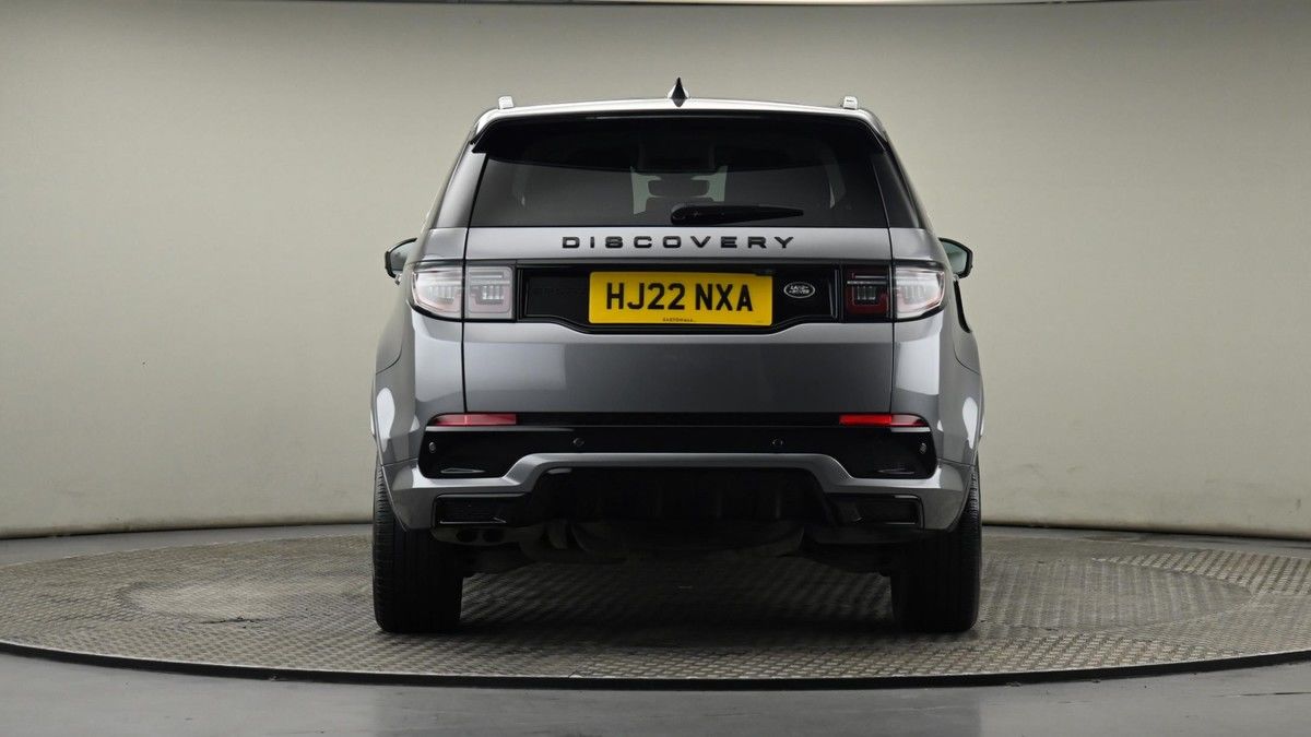 Land Rover Discovery Sport Image 25
