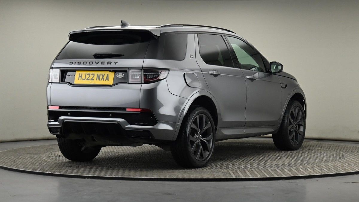 Land Rover Discovery Sport Image 26