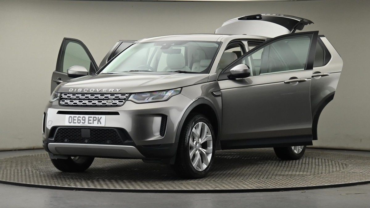 Land Rover Discovery Sport Image 28