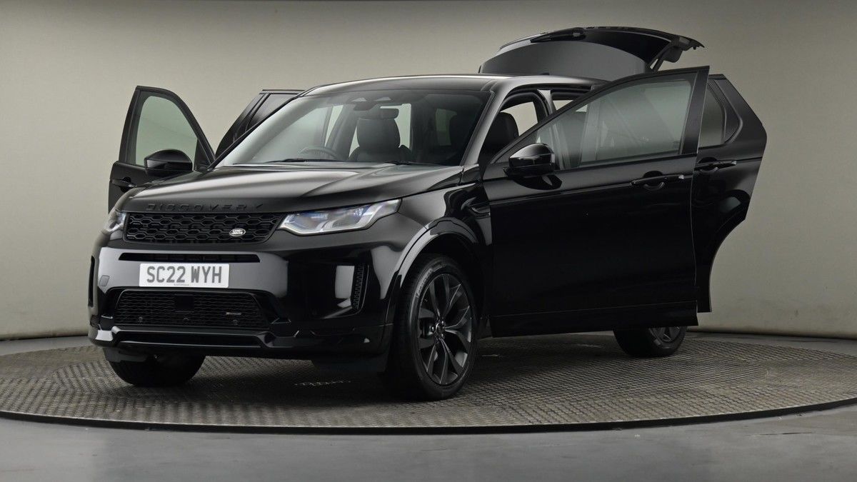 Land Rover Discovery Sport Image 28