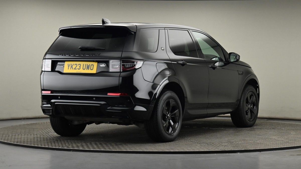 Land Rover Discovery Sport Image 26