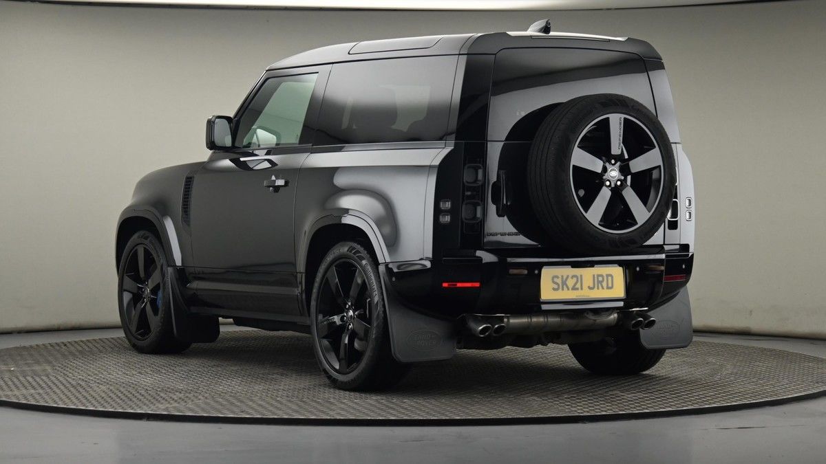 Land Rover Defender 90 Image 24
