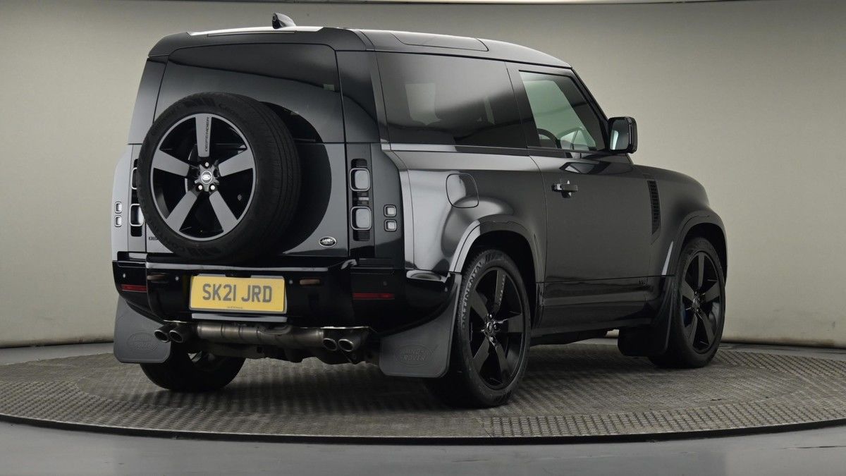 Land Rover Defender 90 Image 26