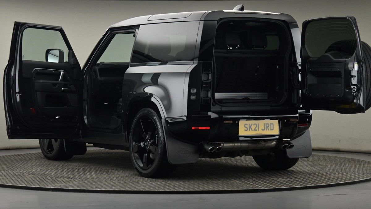 Land Rover Defender 90 Image 29
