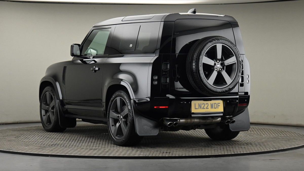 Land Rover Defender 90 Image 24
