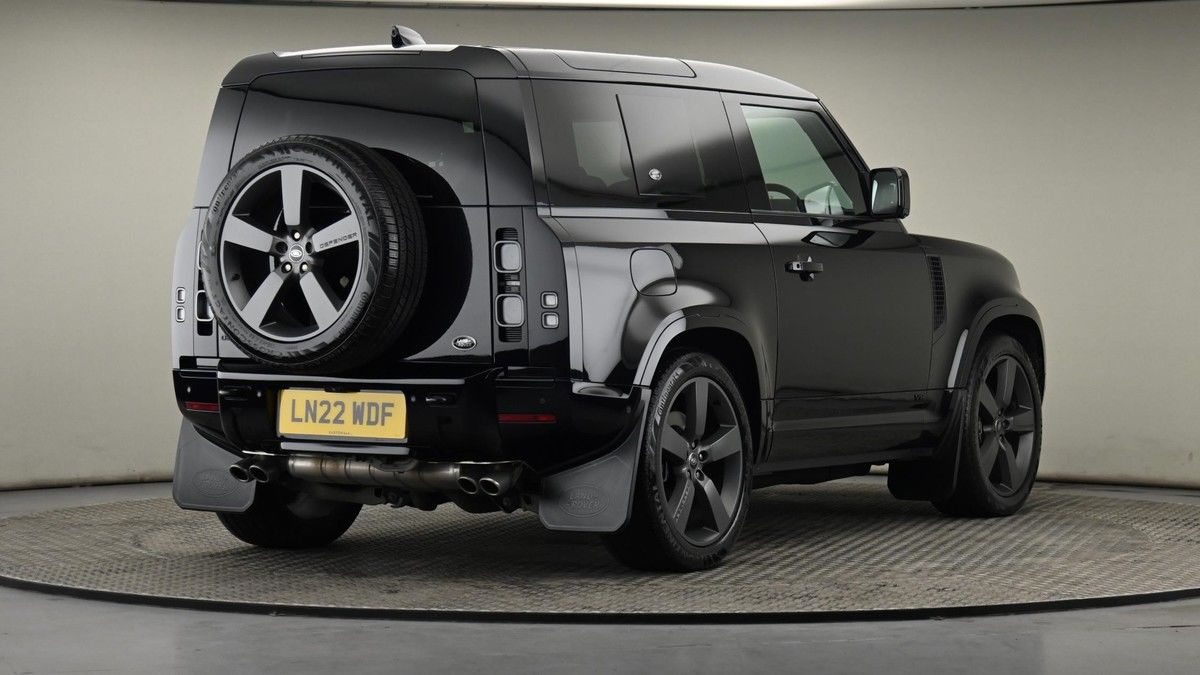 Land Rover Defender 90 Image 26