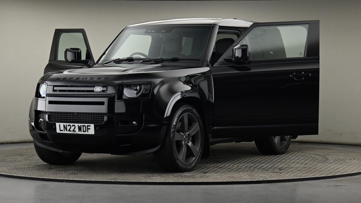 Land Rover Defender 90 Image 28