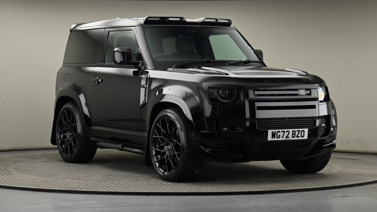 Land Rover Defender 90 Sticky Header Image