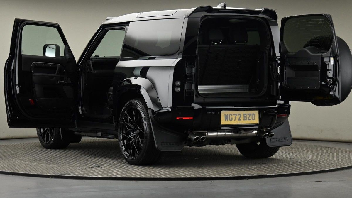 Land Rover Defender 90 Image 29