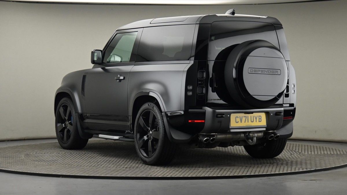 Land Rover Defender 90 Image 24