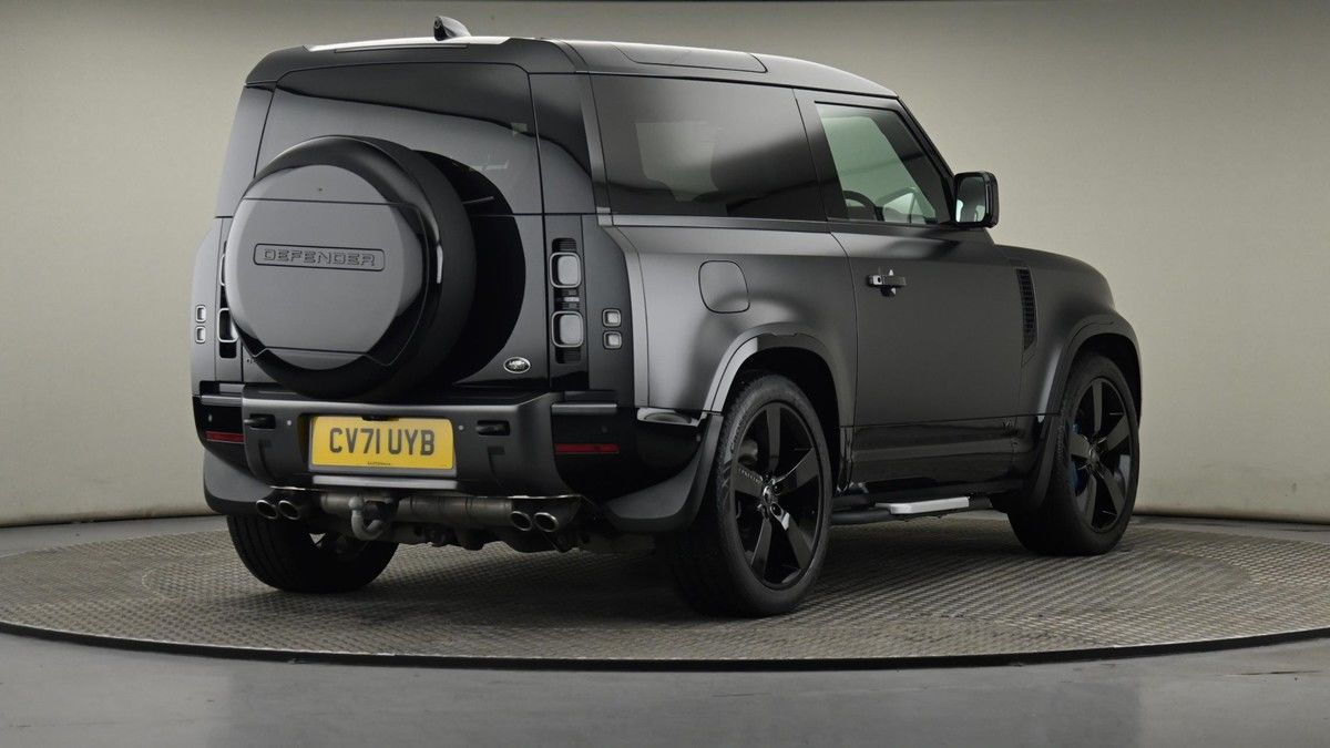 Land Rover Defender 90 Image 26