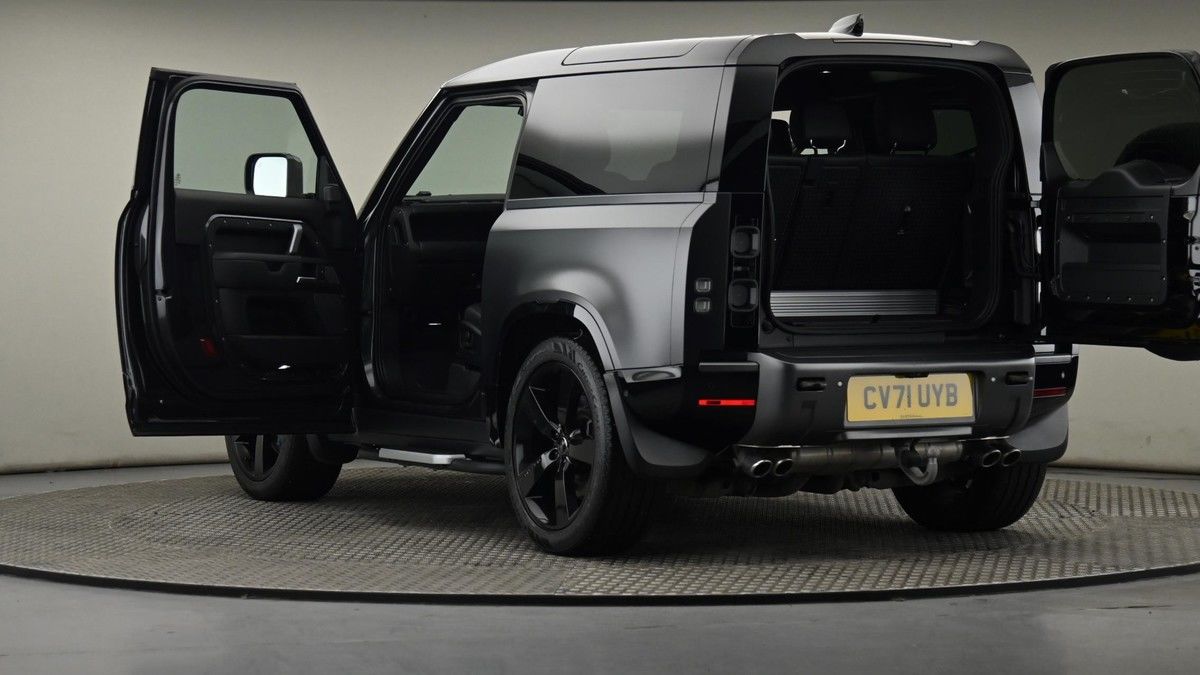 Land Rover Defender 90 Image 29