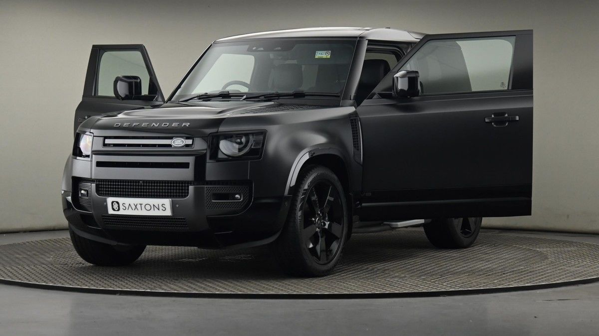 Land Rover Defender 90 Image 28