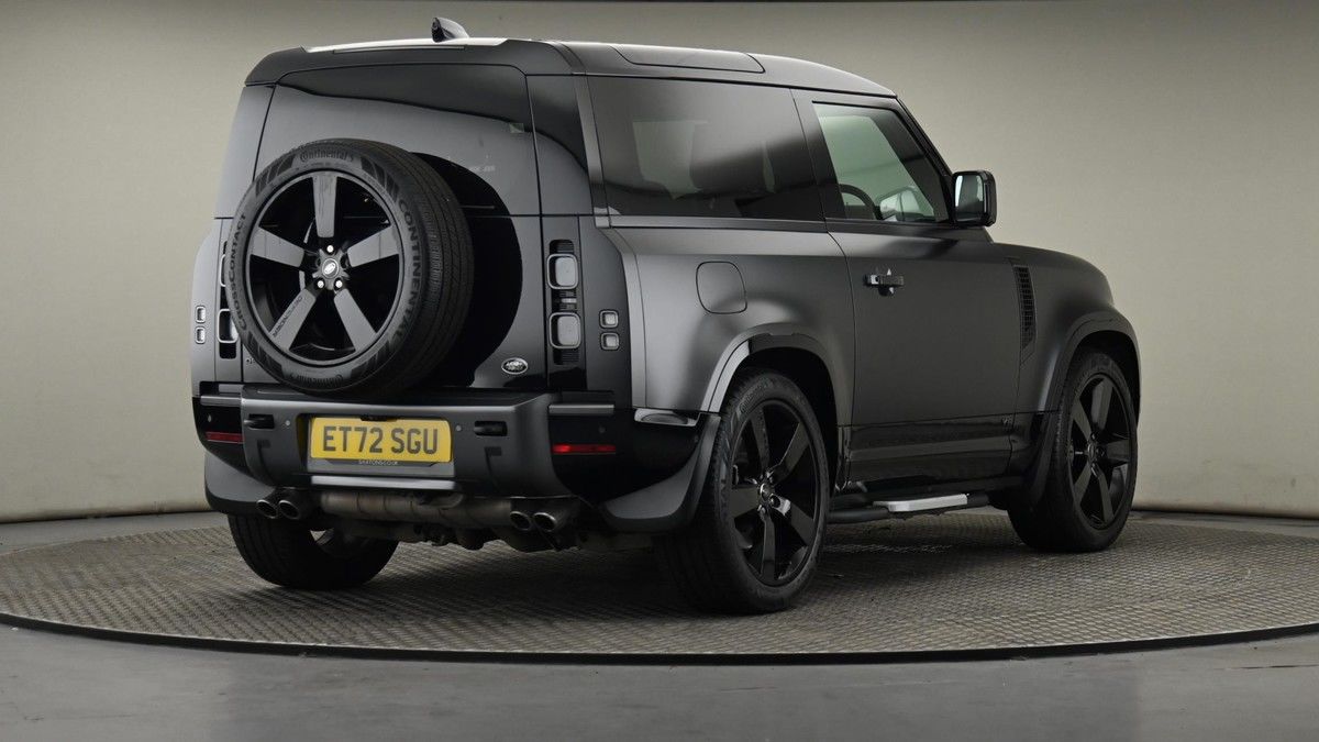 Land Rover Defender 90 Image 26