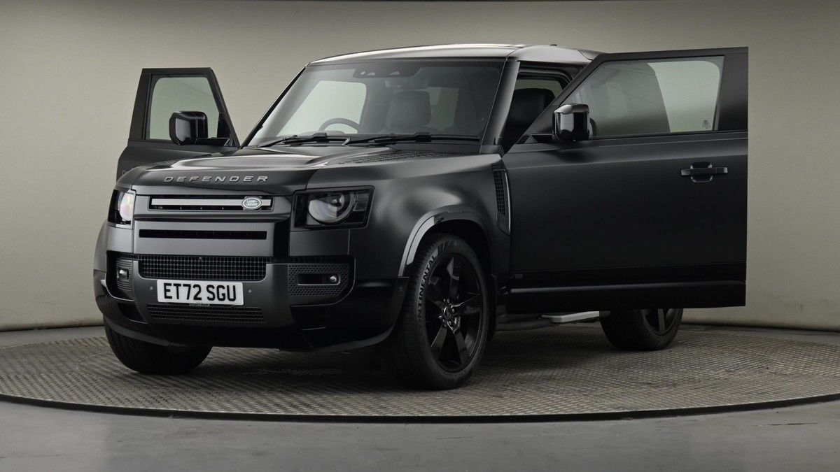 Land Rover Defender 90 Image 28