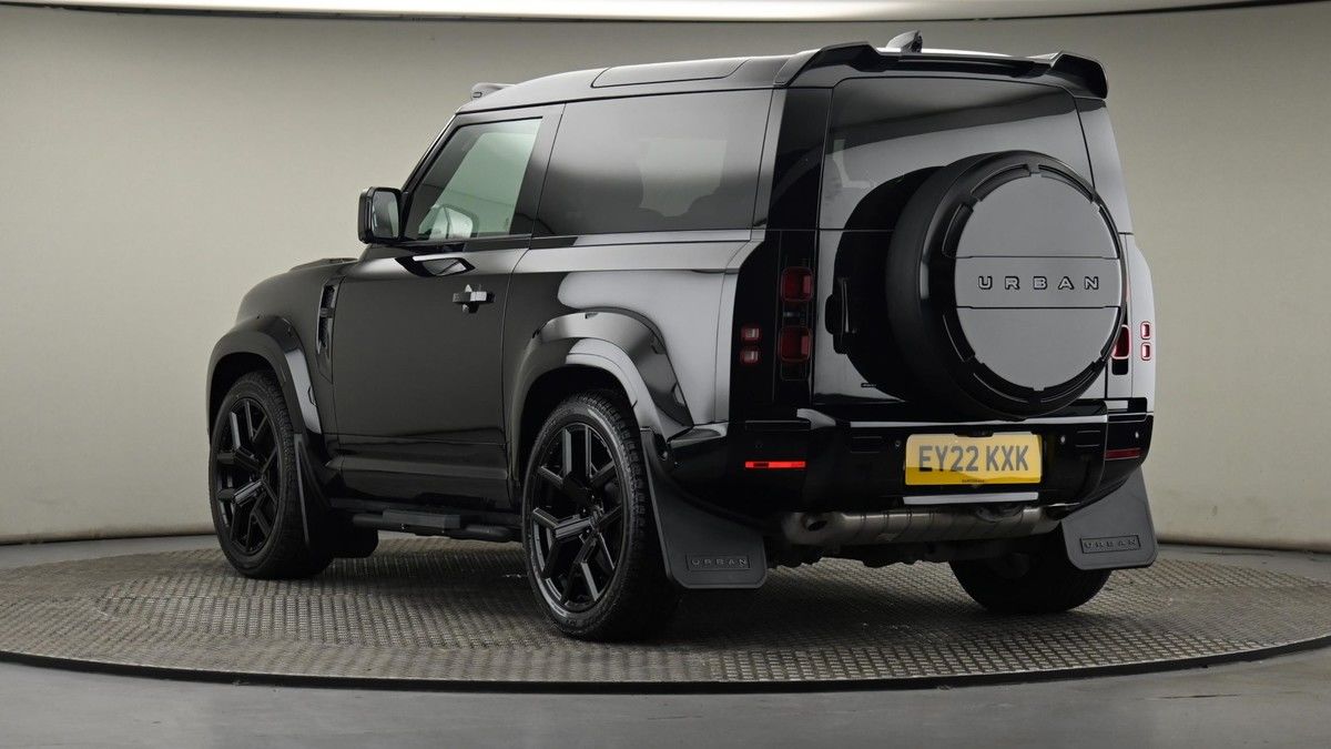 Land Rover Defender 90 Image 24