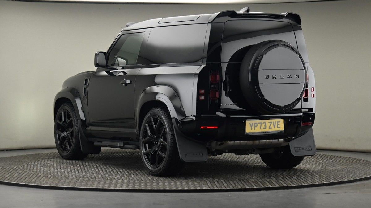 Land Rover Defender 90 Urban Image 24