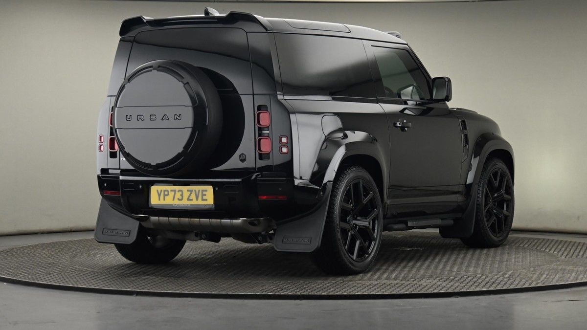 Land Rover Defender 90 Urban Image 26