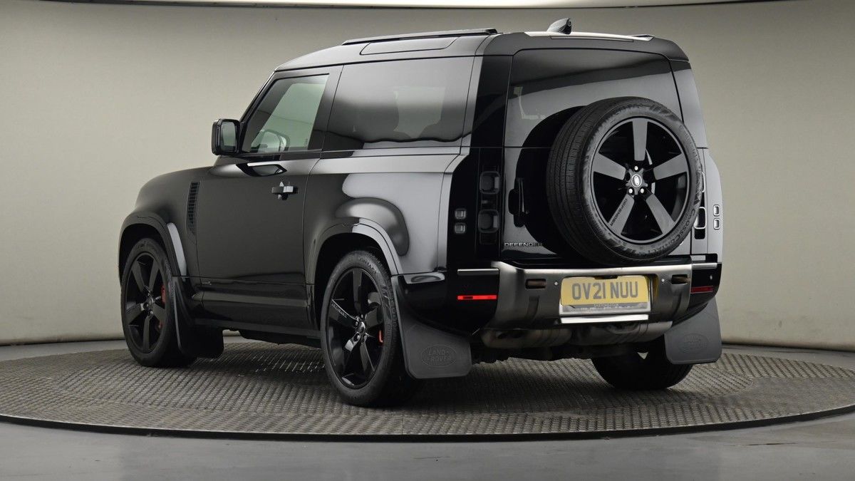 Land Rover Defender 90 Image 24