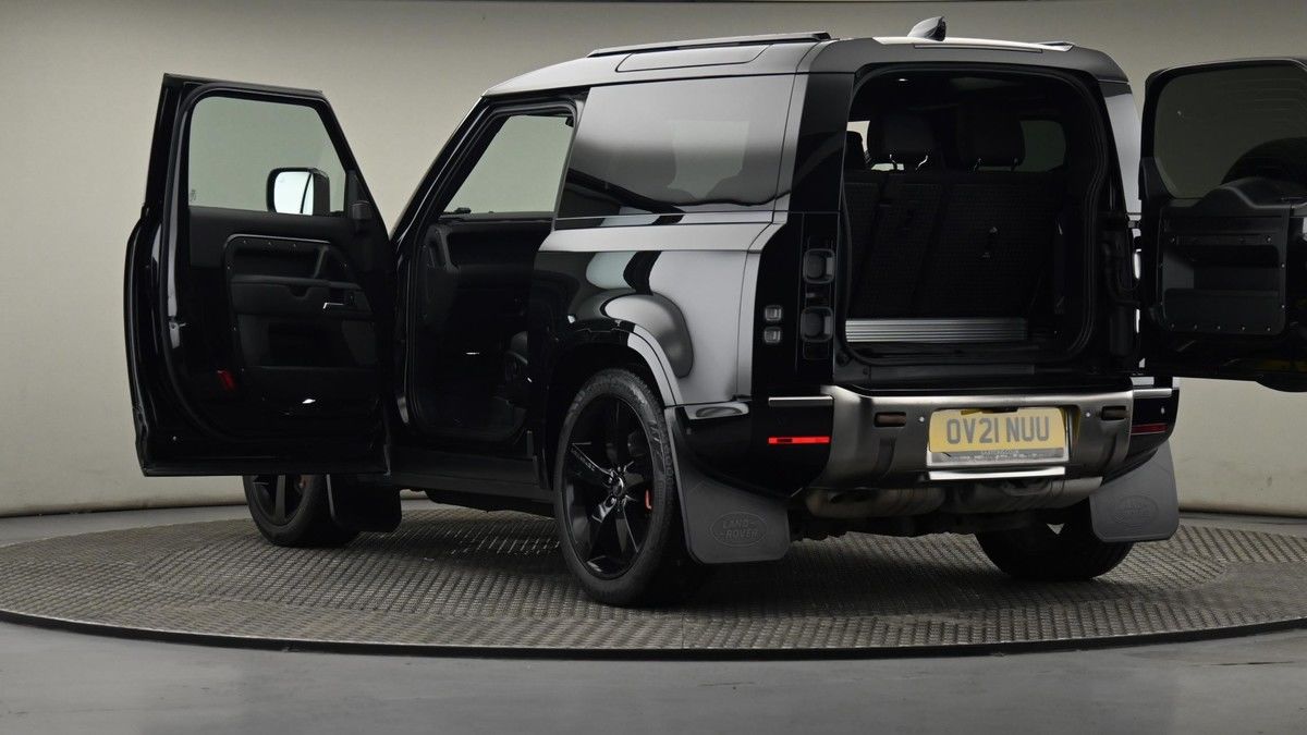 Land Rover Defender 90 Image 29