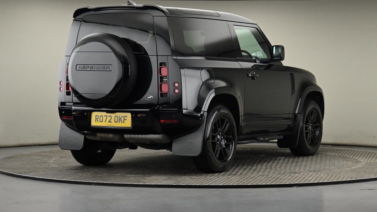 Land Rover Defender 90 Image 26