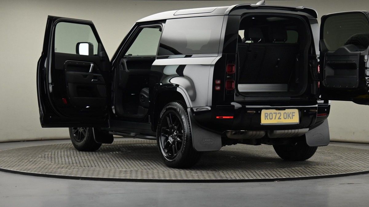 Land Rover Defender 90 Image 29