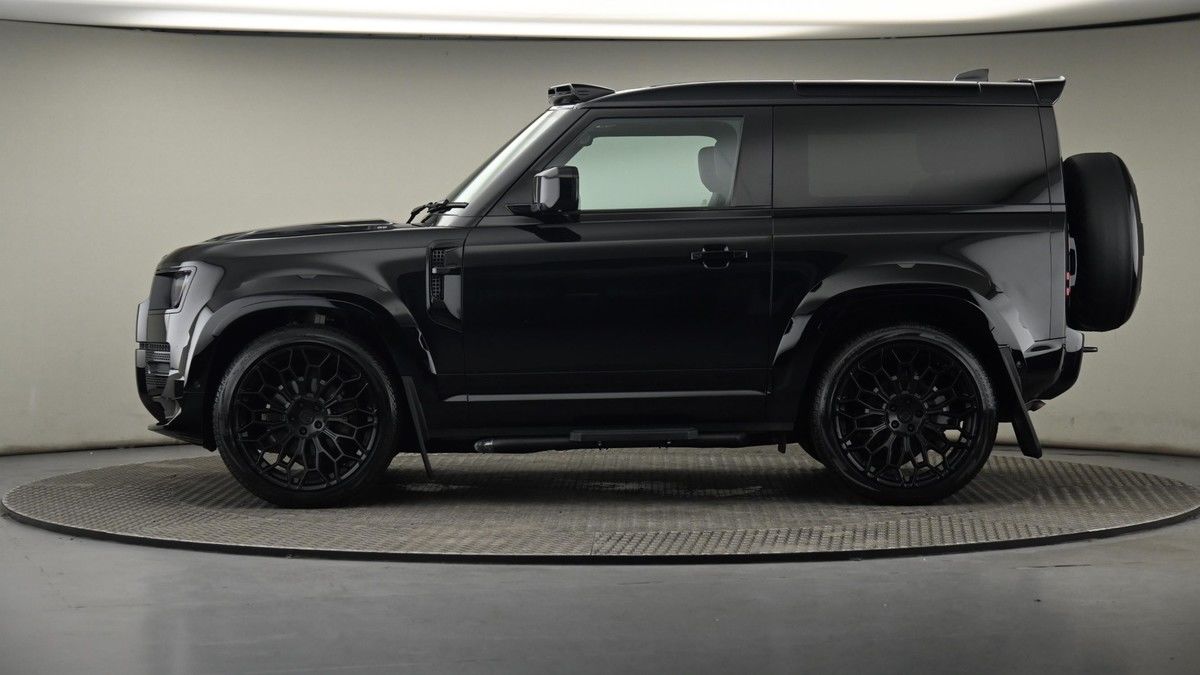 Land Rover Defender 90 Image 23